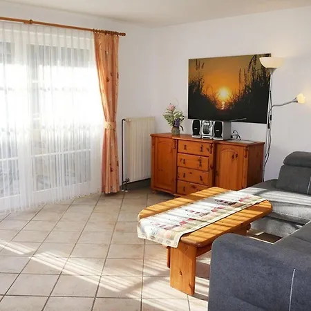 Haus Kleist 2 Links Prerow